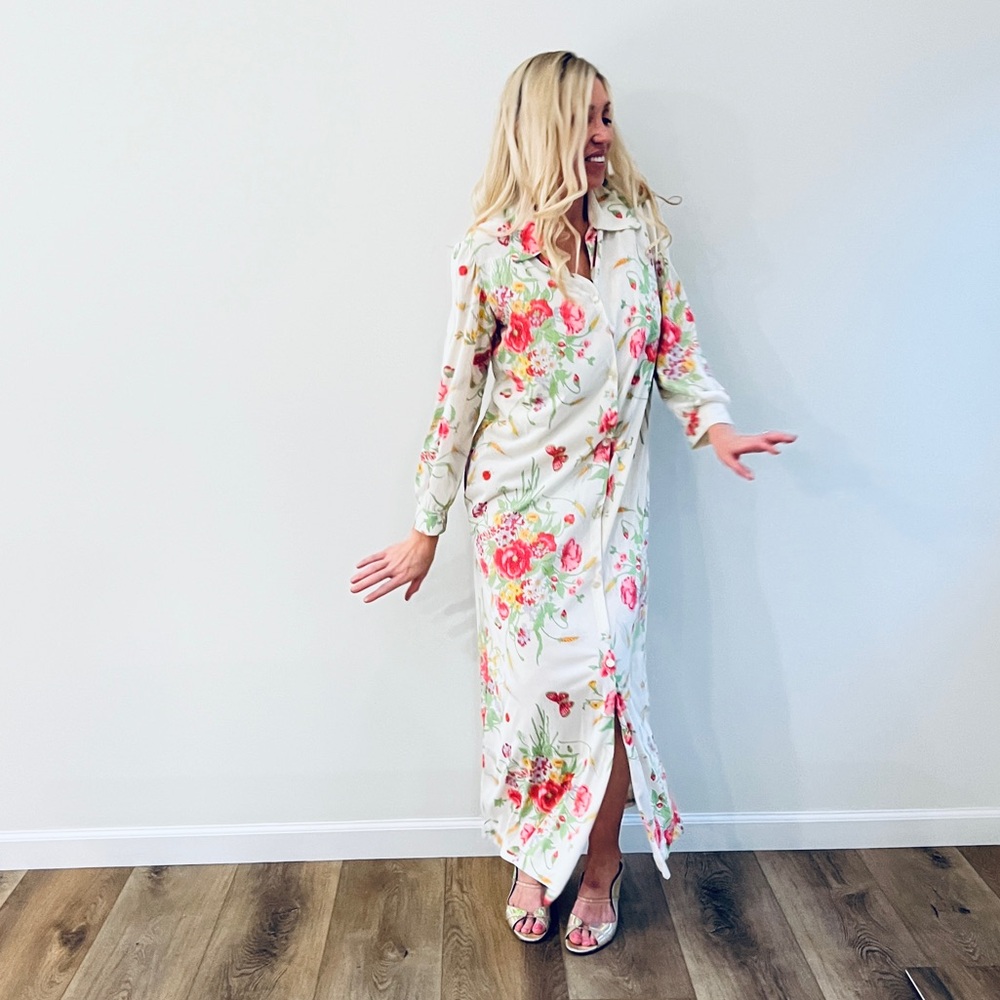VTG Floral housecoat button-up Duster Dress